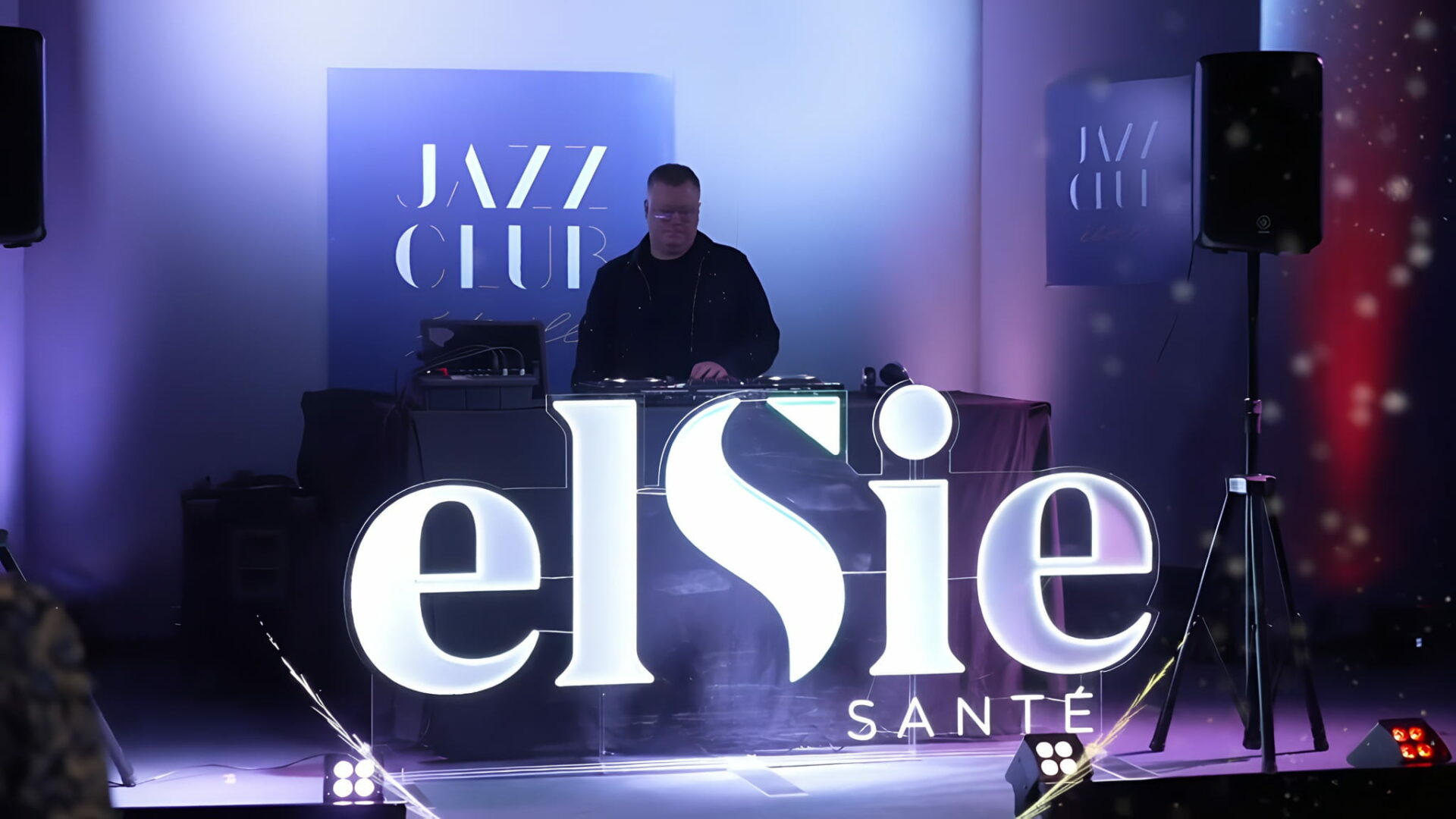 Soirée d’entreprise ambiance jazz club à Paris, organisation XXL Happyness